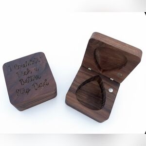 New Amazon Stepdad Gift Walnut Guitar Pick Storage Case New In Box New In Box
